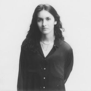 Meet your Posher, Cloe